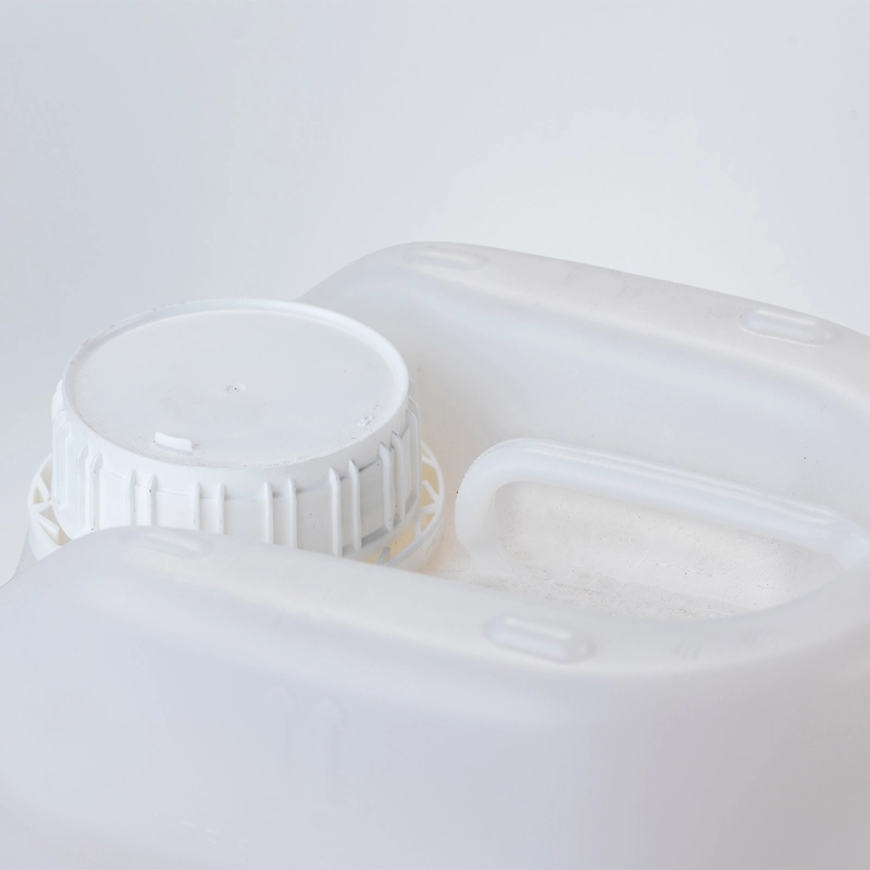 Líquido Limpador para Saída de Coladeira de Bordas LC 2/30 LCM - Galão 20 Litros Líquido Limpador para Saída de Coladeira de Bordas LC 2/30 LCM - Galão 20 Litros