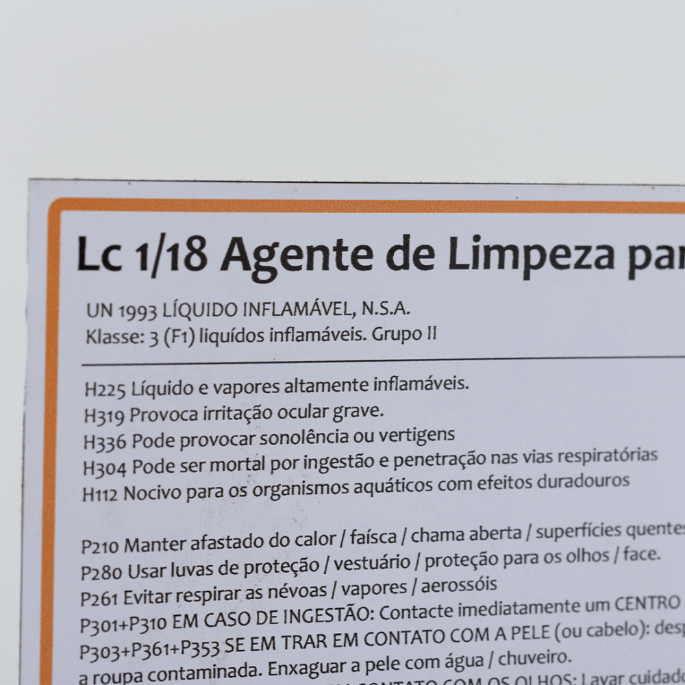 Líquido Limpador de MDF LC 1/18 LCM - Galão 20 Litros Líquido Limpador de MDF LC 1/18 LCM - Galão 20 Litros